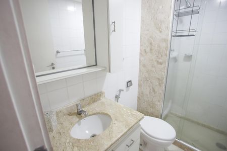 Apartamento à venda com 280m², 5 quartos e 2 vagas Apartamento à venda com 280m², 5 quartos e 2 vagasBanheiro da Suíte 2