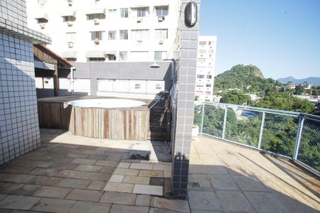 Apartamento à venda com 280m², 5 quartos e 2 vagas Apartamento à venda com 280m², 5 quartos e 2 vagasÁrea comum