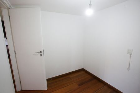 Apartamento à venda com 280m², 5 quartos e 2 vagas Apartamento à venda com 280m², 5 quartos e 2 vagasSuíte 2