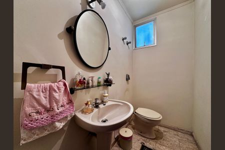 Apartamento para alugar com 148m², 4 quartos e 3 vagas Apartamento para alugar com 148m², 4 quartos e 3 vagasLavabo da Sala