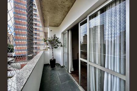 Apartamento para alugar com 148m², 4 quartos e 3 vagas Apartamento para alugar com 148m², 4 quartos e 3 vagasSacada da Sala