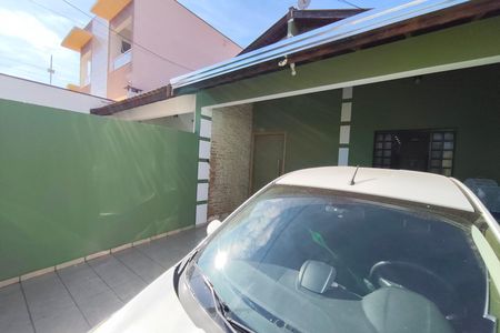 Casa à venda com 125m², 3 quartos e 2 vagas Casa à venda com 125m², 3 quartos e 2 vagasGaragem
