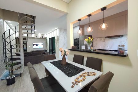 Casa à venda com 125m², 3 quartos e 2 vagas Casa à venda com 125m², 3 quartos e 2 vagasSala de Jantar