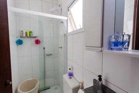 Apartamento à venda com 76m², 3 quartos e 1 vaga Apartamento à venda com 76m², 3 quartos e 1 vagaBanheiro