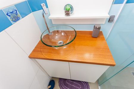 Apartamento à venda com 76m², 3 quartos e 1 vaga Apartamento à venda com 76m², 3 quartos e 1 vagaBanheiro de Serviço
