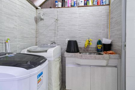 Apartamento à venda com 53m², 2 quartos e 1 vaga Apartamento à venda com 53m², 2 quartos e 1 vagaÁrea de serviço