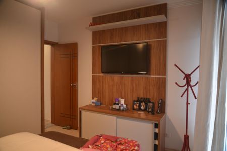 Casa à venda com 200m², 3 quartos e 3 vagasSuíte