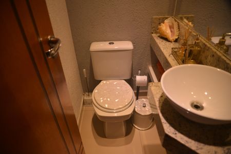 Casa à venda com 200m², 3 quartos e 3 vagasLavabo