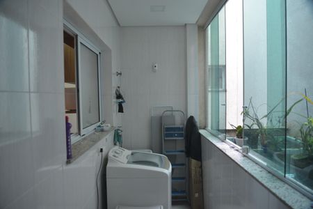 Casa à venda com 200m², 3 quartos e 3 vagasÁrea de Serviço