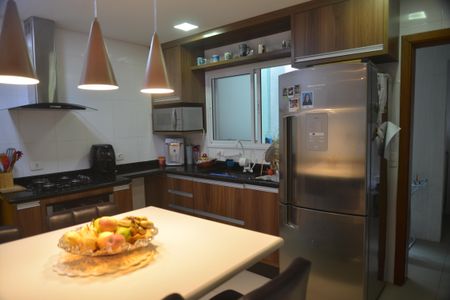 Casa à venda com 200m², 3 quartos e 3 vagasCozinha