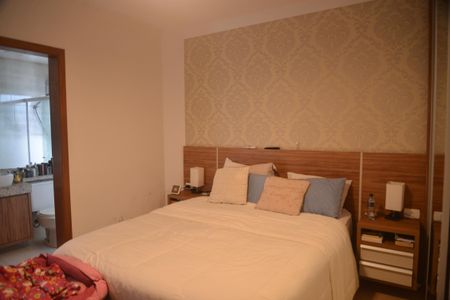 Casa à venda com 200m², 3 quartos e 3 vagasSuíte