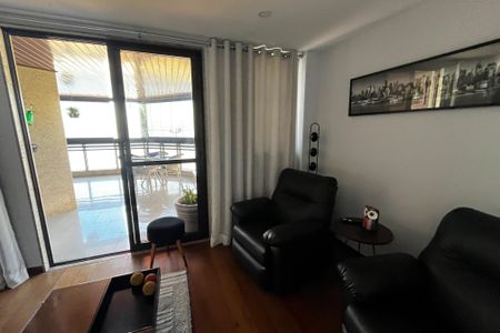 Apartamento à venda com 230m², 3 quartos e 2 vagas Apartamento à venda com 230m², 3 quartos e 2 vagasSala