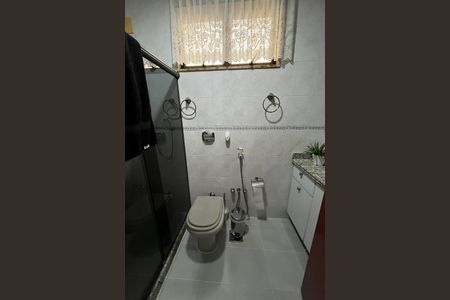 Apartamento à venda com 230m², 3 quartos e 2 vagas Apartamento à venda com 230m², 3 quartos e 2 vagasBanheiro 3