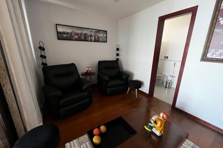 Apartamento à venda com 230m², 3 quartos e 2 vagas Apartamento à venda com 230m², 3 quartos e 2 vagasSala