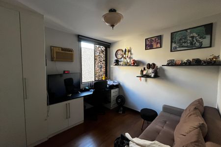 Apartamento à venda com 230m², 3 quartos e 2 vagas Apartamento à venda com 230m², 3 quartos e 2 vagasQuarto 2