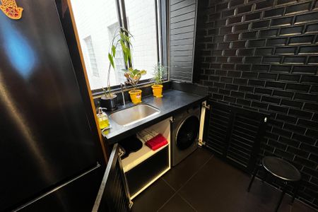 Apartamento à venda com 230m², 3 quartos e 2 vagas Apartamento à venda com 230m², 3 quartos e 2 vagasÁrea de Serviço