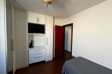 Apartamento à venda com 230m², 3 quartos e 2 vagas Apartamento à venda com 230m², 3 quartos e 2 vagasQuarto 1