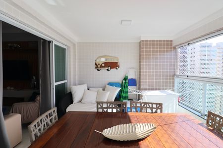 Apartamento para alugar com 89m², 3 quartos e 2 vagas Apartamento para alugar com 89m², 3 quartos e 2 vagasVaranda