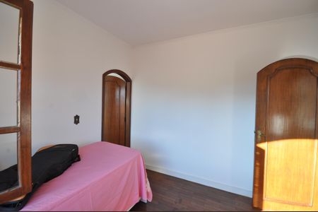 Casa à venda com 198m², 3 quartos e 5 vagasQuarto Suíte