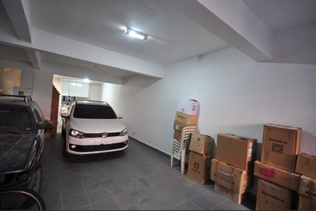 Casa à venda com 198m², 3 quartos e 5 vagas Casa à venda com 198m², 3 quartos e 5 vagasGaragem