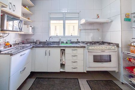 Apartamento à venda com 160m², 3 quartos e 3 vagasCozinha