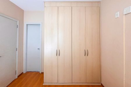 Apartamento à venda com 160m², 3 quartos e 3 vagasQuarto 2