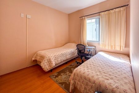 Apartamento à venda com 160m², 3 quartos e 3 vagasQuarto 2