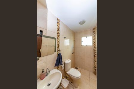 Casa à venda com 297m², 4 quartos e 4 vagasBanheiro Social 3