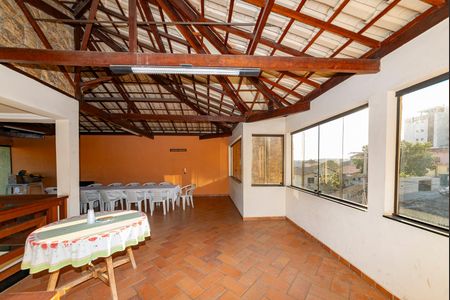 Casa à venda com 297m², 4 quartos e 4 vagasVaranda gourmet