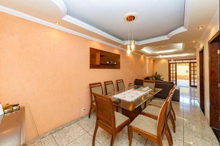 Casa à venda com 297m², 4 quartos e 4 vagasSala 1