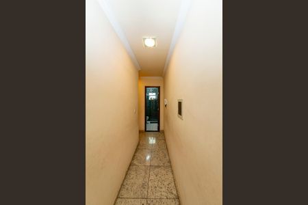 Casa à venda com 297m², 4 quartos e 4 vagasCorredor