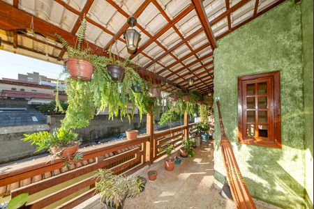 Casa à venda com 297m², 4 quartos e 4 vagasVaranda da Sala 2