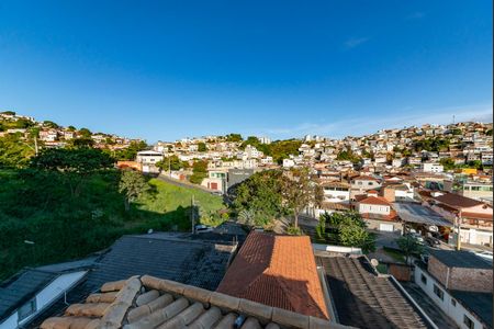 Casa à venda com 297m², 4 quartos e 4 vagasCobertura Vista