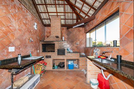 Casa à venda com 297m², 4 quartos e 4 vagasVaranda gourmet