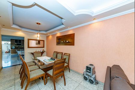 Casa à venda com 297m², 4 quartos e 4 vagasSala 1