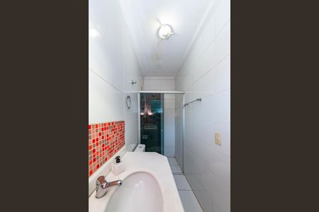 Casa à venda com 297m², 4 quartos e 4 vagasBanheiro da Suíte 2