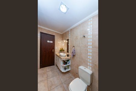 Casa à venda com 297m², 4 quartos e 4 vagasBanheiro Social 1