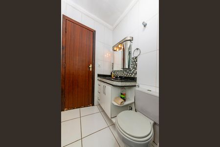 Casa à venda com 297m², 4 quartos e 4 vagasBanheiro Social 2