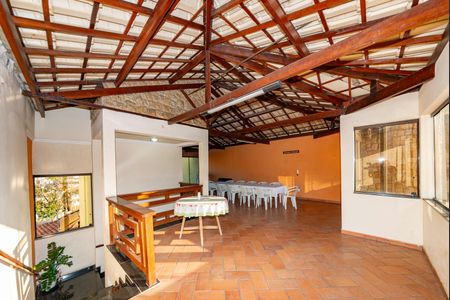 Casa à venda com 297m², 4 quartos e 4 vagasVaranda gourmet