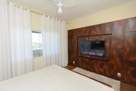 Casa à venda com 600m², 3 quartos e 7 vagas Casa à venda com 600m², 3 quartos e 7 vagasSuíte Master