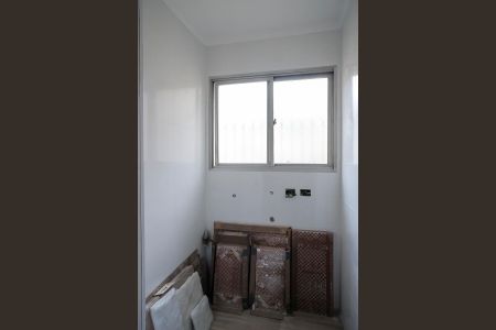 Apartamento à venda com 77m², 3 quartos e 1 vagaÁrea de serviço