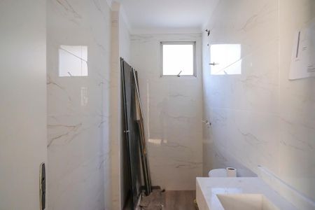 Apartamento à venda com 77m², 3 quartos e 1 vagaBanheiro da suíte