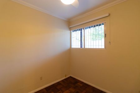 Casa à venda com 260m², 4 quartos e 2 vagas Casa à venda com 260m², 4 quartos e 2 vagasSala