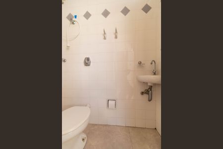 Casa à venda com 260m², 4 quartos e 2 vagas Casa à venda com 260m², 4 quartos e 2 vagasBanheiro da Edícula