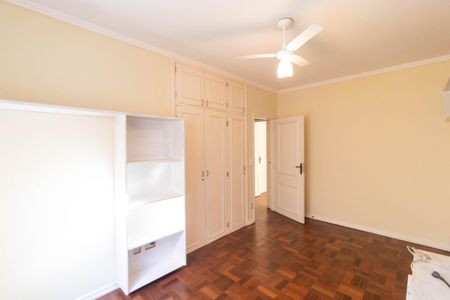 Casa à venda com 260m², 4 quartos e 2 vagas Casa à venda com 260m², 4 quartos e 2 vagasQuarto 02