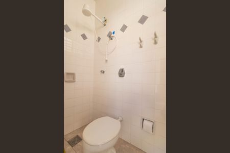 Casa à venda com 260m², 4 quartos e 2 vagas Casa à venda com 260m², 4 quartos e 2 vagasBanheiro da Edícula