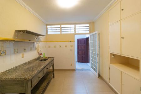 Casa à venda com 260m², 4 quartos e 2 vagas Casa à venda com 260m², 4 quartos e 2 vagasCozinha 01