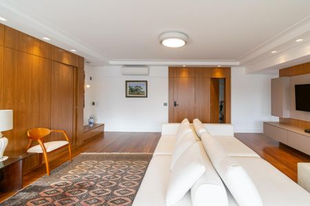 Apartamento à venda com 154m², 3 quartos e 2 vagas Apartamento à venda com 154m², 3 quartos e 2 vagasSala