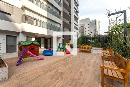 Apartamento à venda com 154m², 3 quartos e 2 vagas Apartamento à venda com 154m², 3 quartos e 2 vagasÁrea comum - Playground
