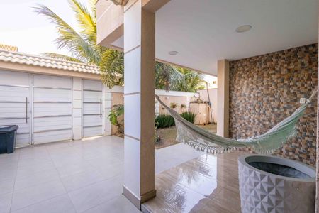 Casa de condomínio à venda com 270m², 4 quartos e 2 vagas Casa de condomínio à venda com 270m², 4 quartos e 2 vagasÁrea comum